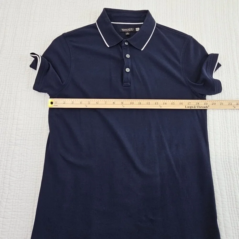 Banana Republic Performance Pique Polo Golf Shirt Navy Blue‎ Men’s Medium EUC LN